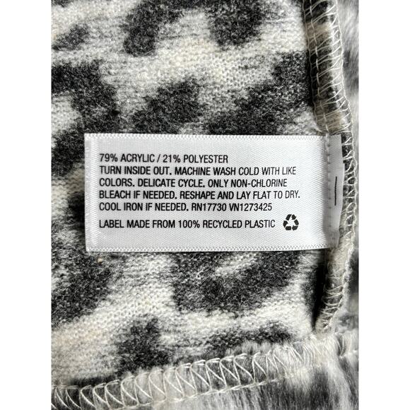A New Day NWT Leopard Print Cardigan Duster Size XS Grey Oversized Cozy Winter - Picture 6 of 7